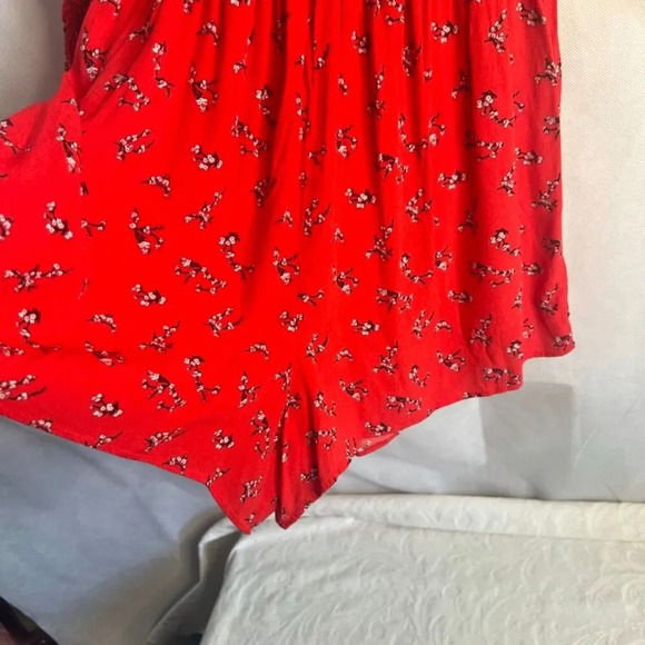 Kendall & Kylie Long Sleeve Red Cherry Blossom Romper Size Large - Picture 5 of 10